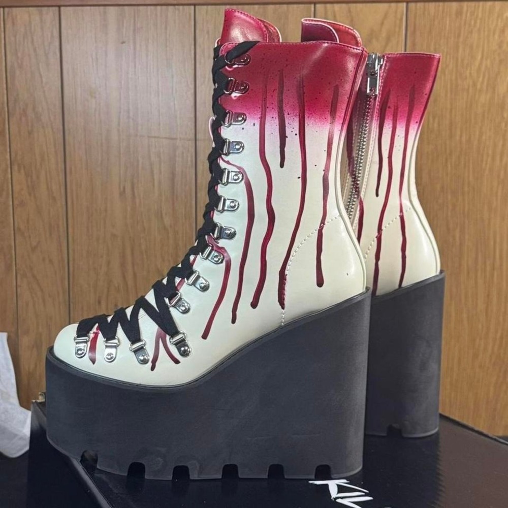 Bloody Red and white Trick 'n' Treat platform boots BRAND NEW SIZE 10 WOMENS‎ - Picture 4 of 6